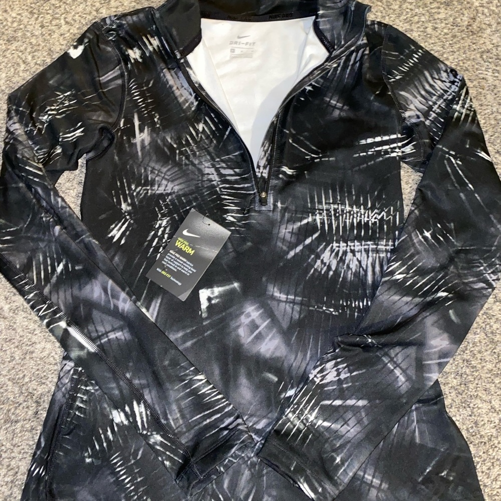 Nike Pullover